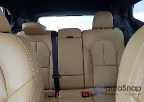 2019 Volvo Xc40 T5 Momentum из США, поврежденный, VIN YV4162UK2K2155020